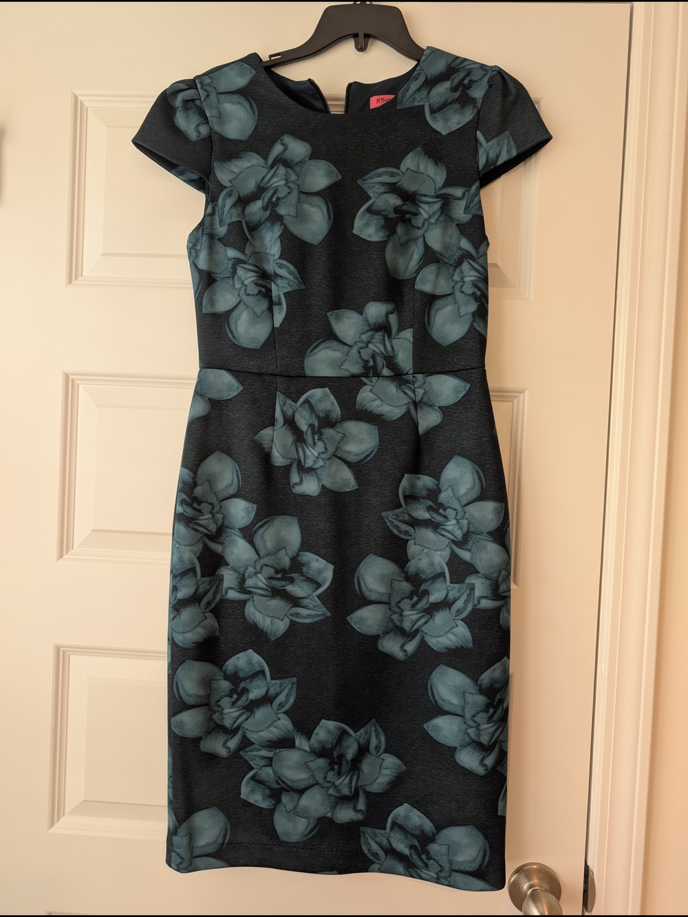 Women's Green Floral Sheath Dress